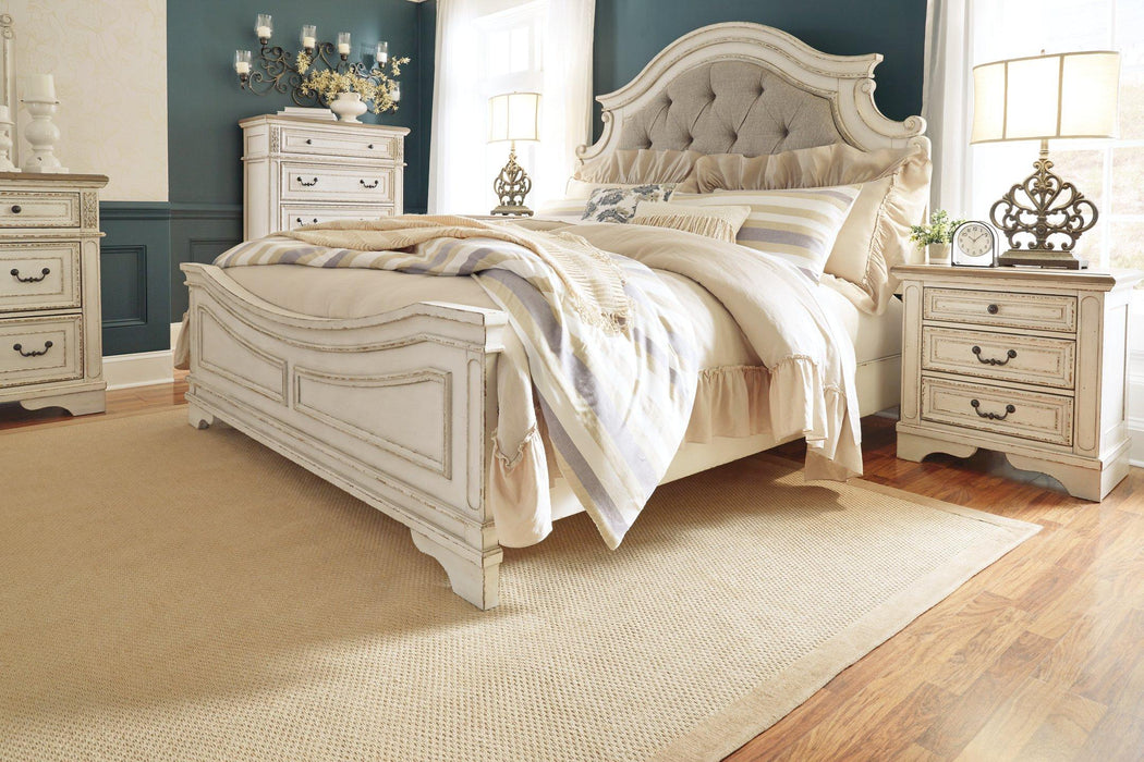 Realyn Upholstered Bed - House n2 Home Furniture (Manchester,GA)