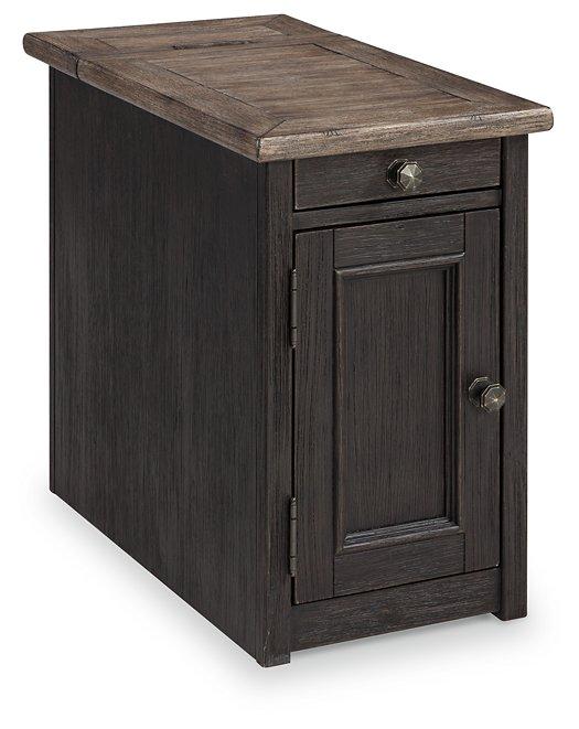 Tyler Creek End Table Set - House n2 Home Furniture (Manchester,GA)