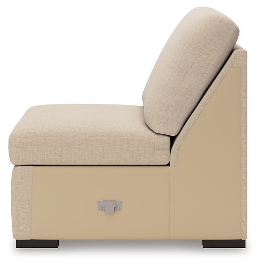 LadyMae Sectional with Chaise - House n2 Home Furniture (Manchester,GA)