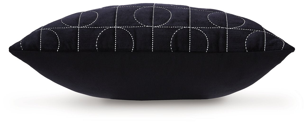 Kydner Pillow (Set of 4) - House n2 Home Furniture (Manchester,GA)