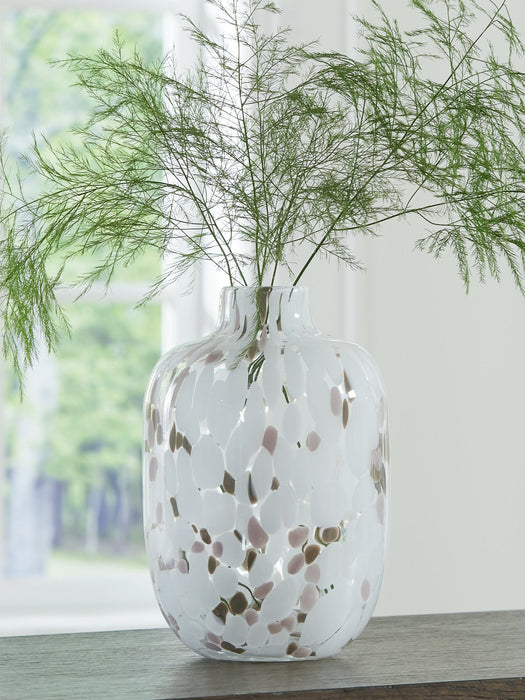 Keelton Vase - House n2 Home Furniture (Manchester,GA)