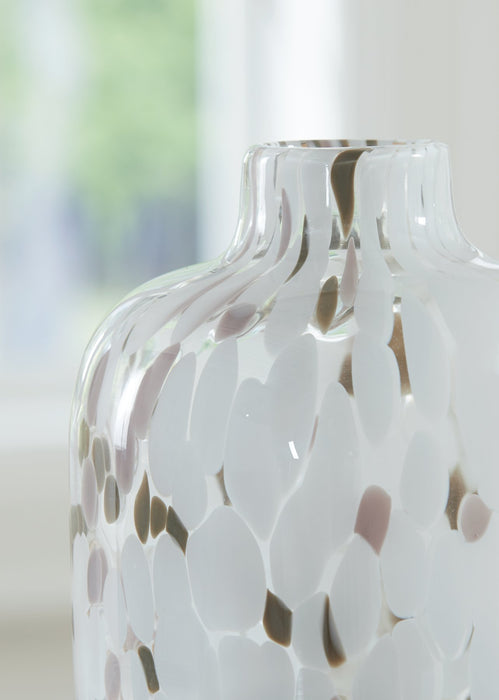 Keelton Vase - House n2 Home Furniture (Manchester,GA)