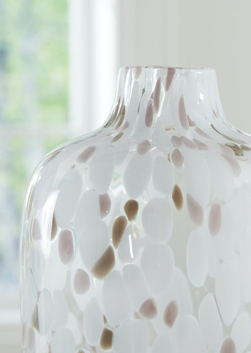 Keelton Vase - House n2 Home Furniture (Manchester,GA)