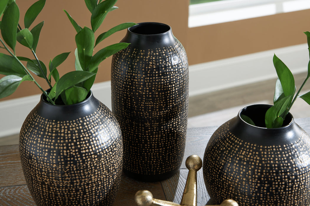 Vinburn Accessory Set (Set of 5) - House n2 Home Furniture (Manchester,GA)
