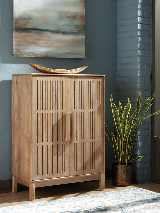 Pellamour Bar Cabinet - House n2 Home Furniture (Manchester,GA)