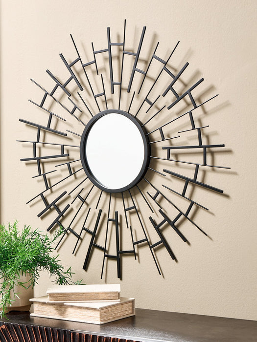 Garrenworth Accent Mirror - House n2 Home Furniture (Manchester,GA)
