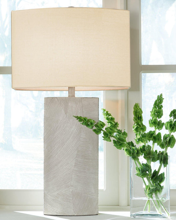 Bradard Lamp Set - House n2 Home Furniture (Manchester,GA)