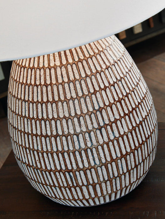 Darrich Table Lamp - House n2 Home Furniture (Manchester,GA)