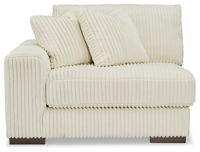 Lindyn Sectional with Chaise - House n2 Home Furniture (Manchester,GA)