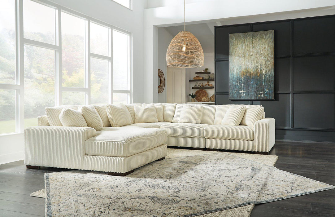 Lindyn Sectional with Chaise - House n2 Home Furniture (Manchester,GA)