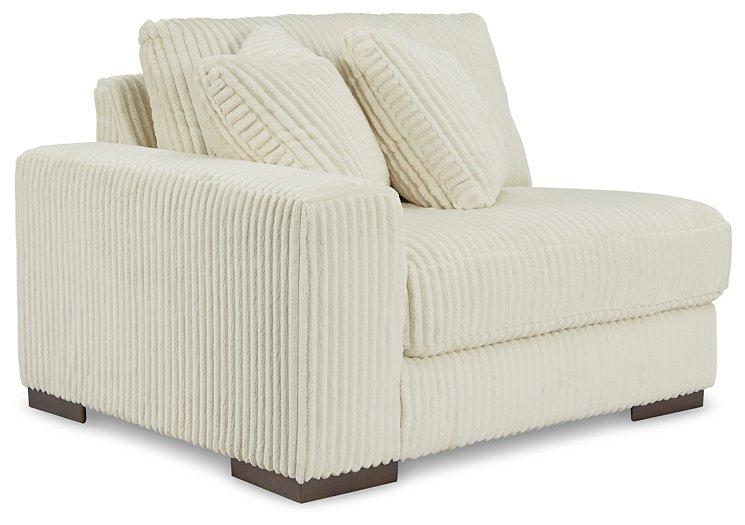 Lindyn Sectional with Chaise - House n2 Home Furniture (Manchester,GA)