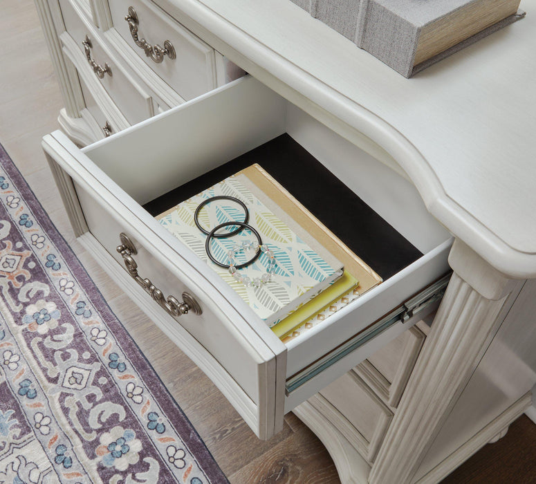 Montelaine Dresser and Mirror - House n2 Home Furniture (Manchester,GA)