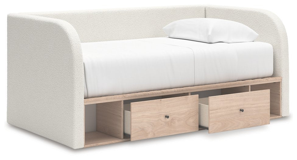 Arloster Upholstered Bed - House n2 Home Furniture (Manchester,GA)