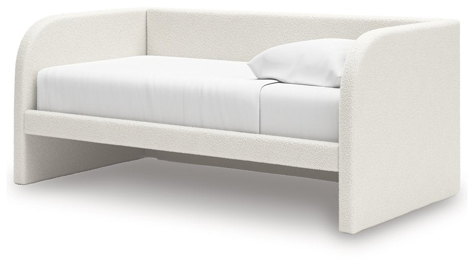 Arloster Upholstered Bed - House n2 Home Furniture (Manchester,GA)
