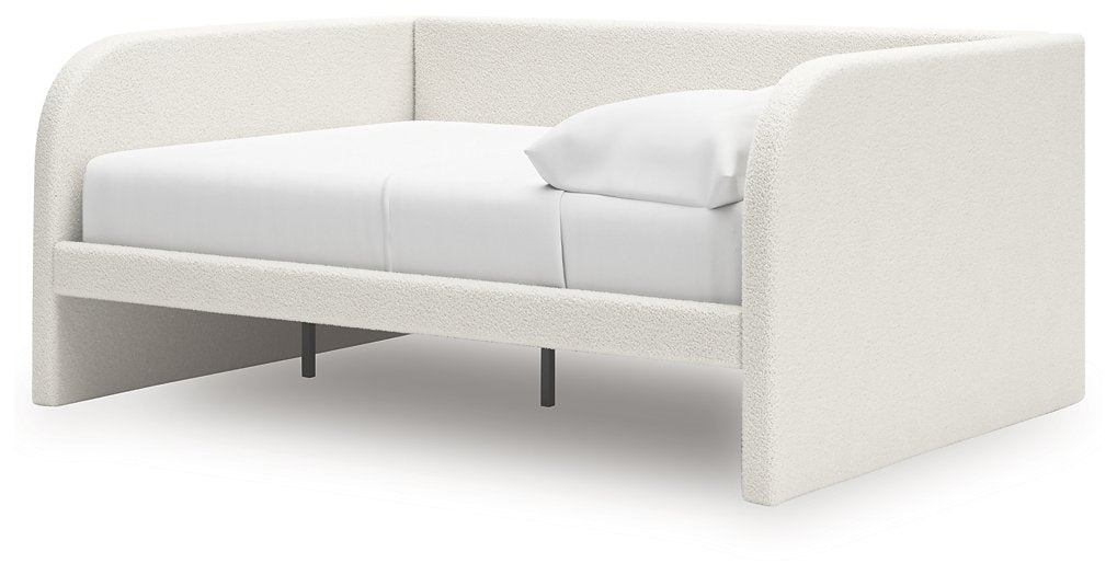 Arloster Upholstered Bed - House n2 Home Furniture (Manchester,GA)
