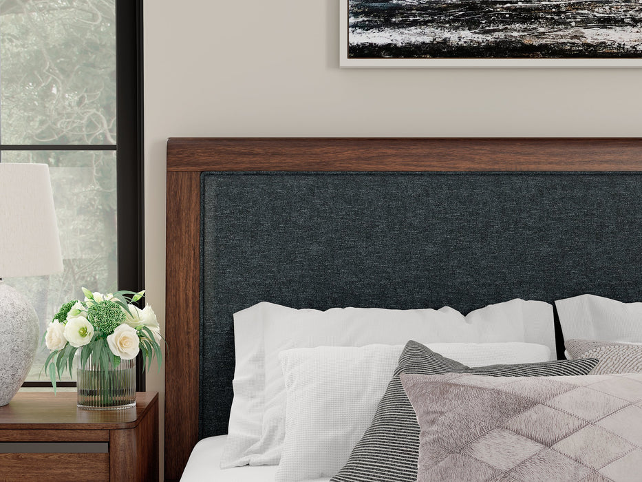 Dilenno Upholstered Bed - House n2 Home Furniture (Manchester,GA)
