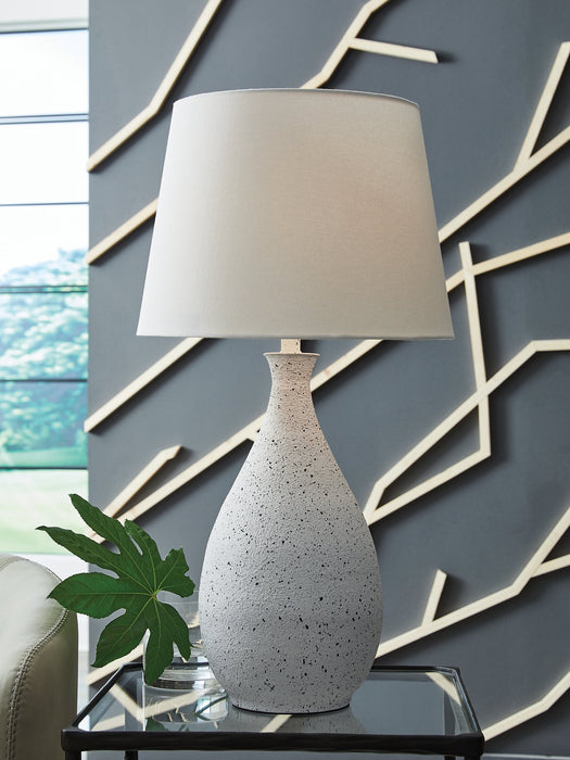 Wyattford Table Lamp - House n2 Home Furniture (Manchester,GA)