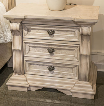 Bruchandi Nightstand - House n2 Home Furniture (Manchester,GA)