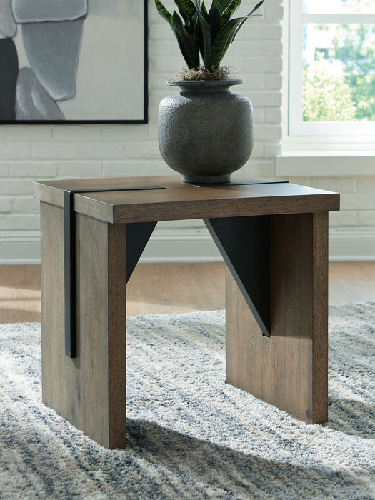 Kandinew End Table - House n2 Home Furniture (Manchester,GA)